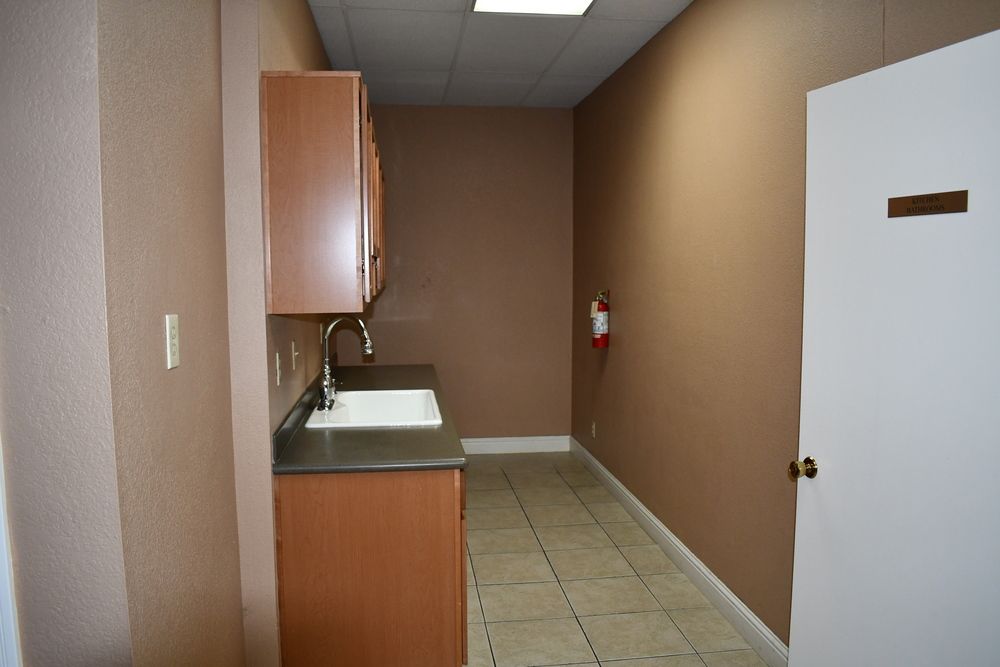 Hillswood Plaza: 6693 Folsom Auburn Rd, Folsom, CA 95630